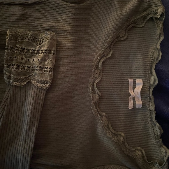 Urban Outfitters Top - Picture 2 of 4